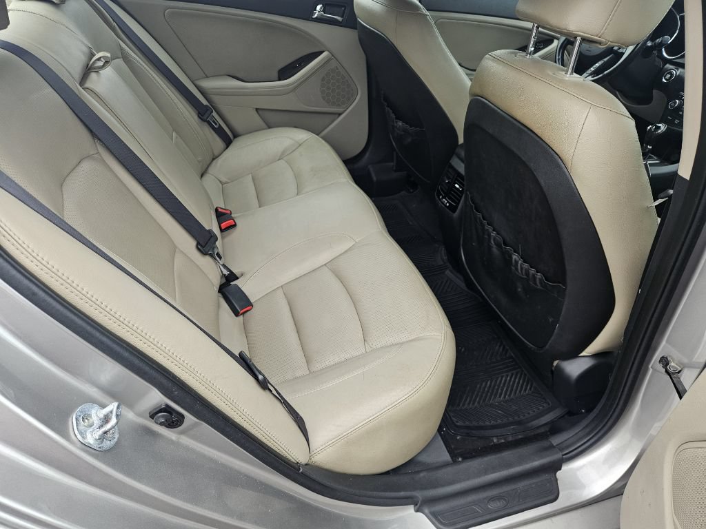 Used 2012 Kia Optima EX FWD image 16