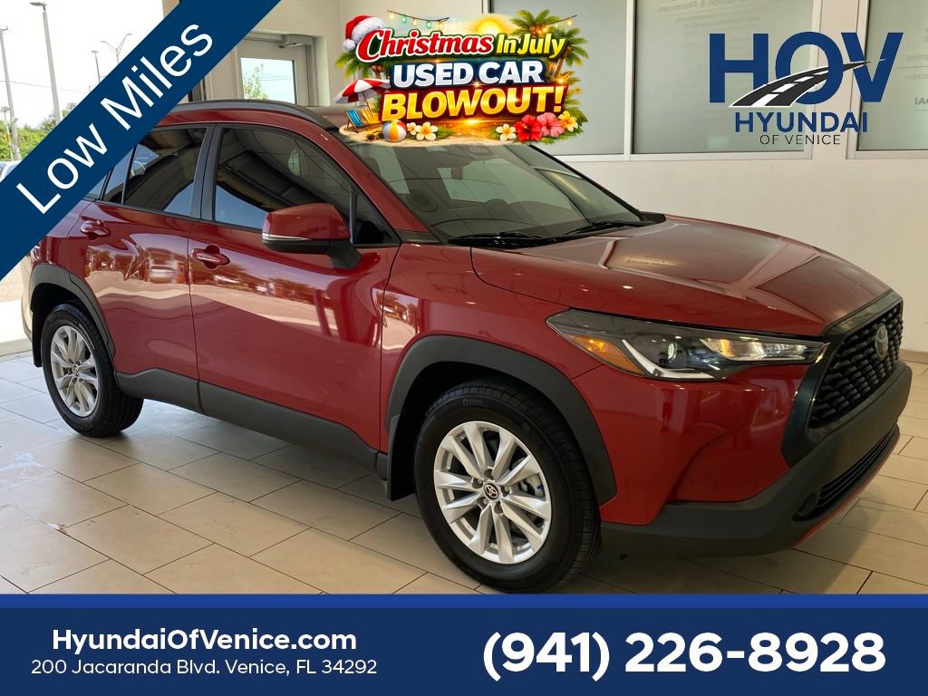Used 2024 Toyota Corolla Cross LE w/ Moonroof Package FWD image 52