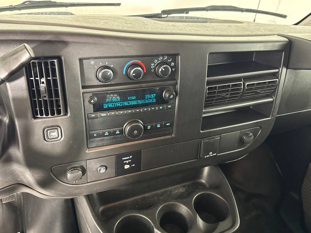 Used 2020 GMC Savana 2500 w/ Driver Convenience Package RWD image 17