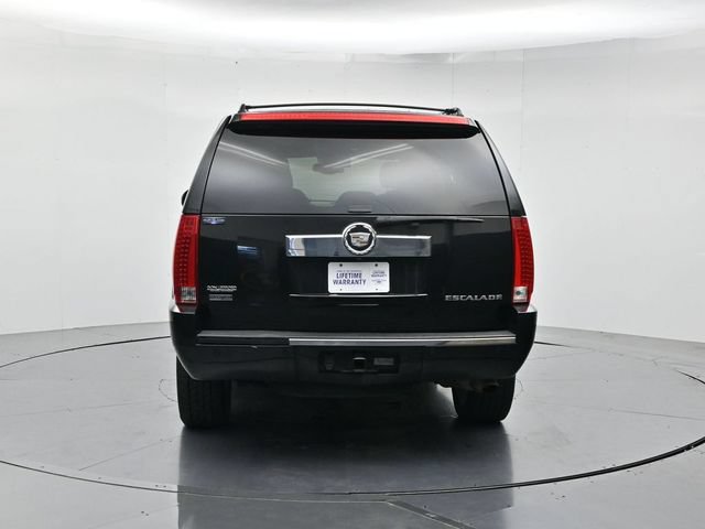 Used 2011 Cadillac Escalade Luxury AWD/4WD image 8