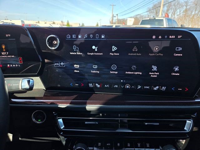 Used 2024 Chevrolet Traverse RS w/ LPO, Floor Liner Package image 25