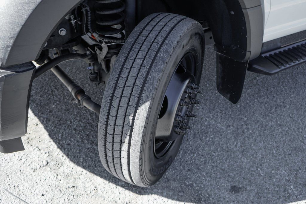 Used 2017 Ford F550 2WD Regular Cab Super Duty w/ Advanced Security Pack image 43