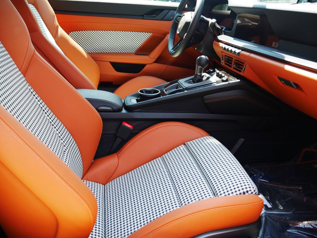 New 2026 Porsche 911 GT3 RWD image 16