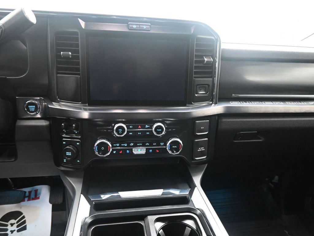 Used 2025 Ford F250 Lariat w/ FX4 Off-Road Package image 13