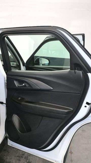Used 2023 Chevrolet TrailBlazer LS AWD/4WD image 11