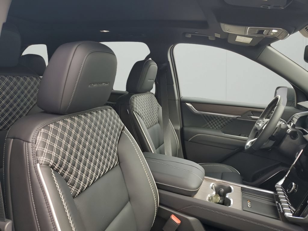 New 2026 GMC Acadia Denali w/ Super Cruise Package FWD image 17