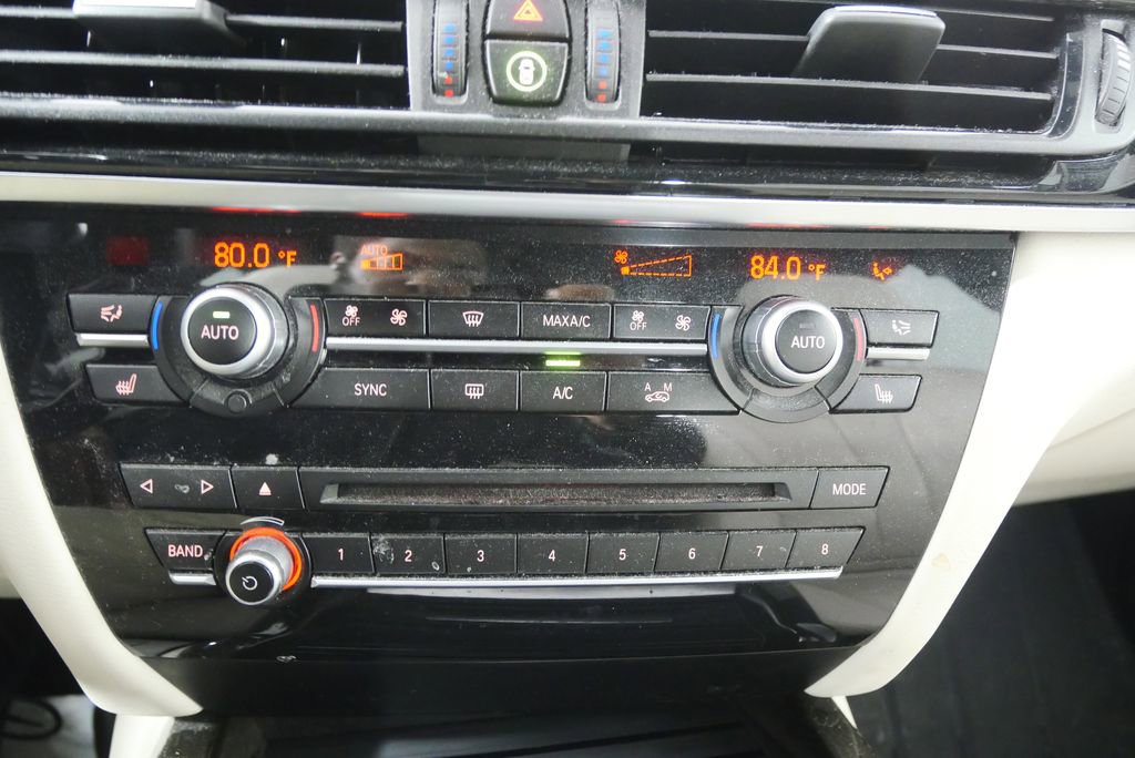 Used 2018 BMW X5 sDrive35i w/ Lighting Package image 22