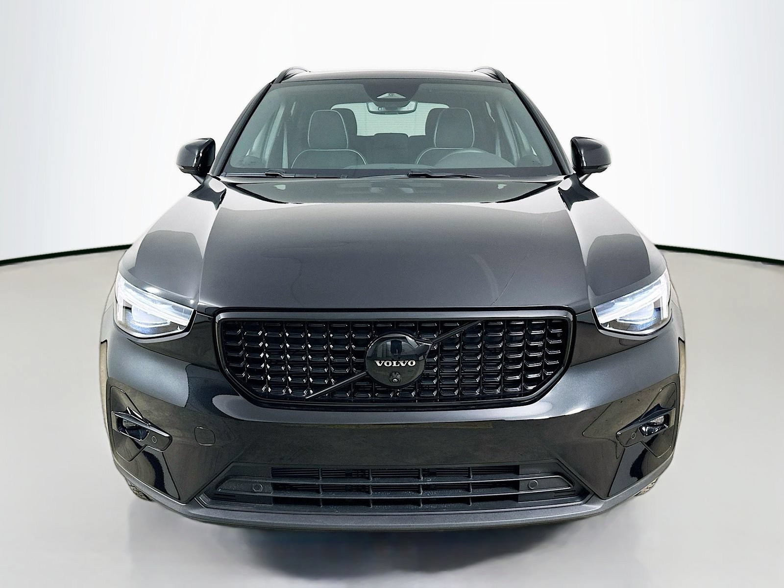 New 2026 Volvo XC40 B5 Ultra w/ Protection Package Premier AWD/4WD image 2