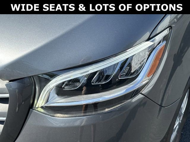 Used 2023 Mercedes-Benz Sprinter 2500 image 4