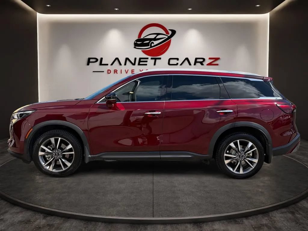 Used 2022 INFINITI QX60 Luxe w/ Performance Audio Package FWD image 2