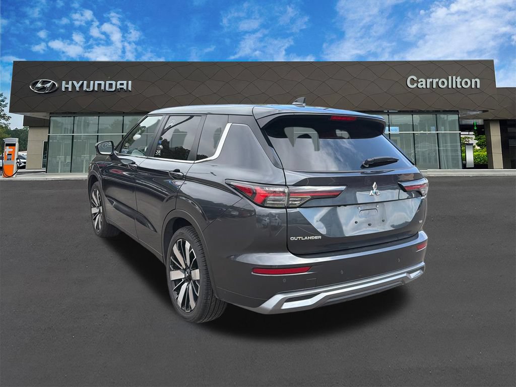 Used 2025 Mitsubishi Outlander SE FWD image 7