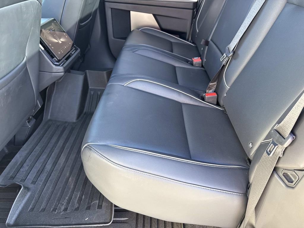 Used 2024 Tesla Cybertruck AWD Crew Cab image 16