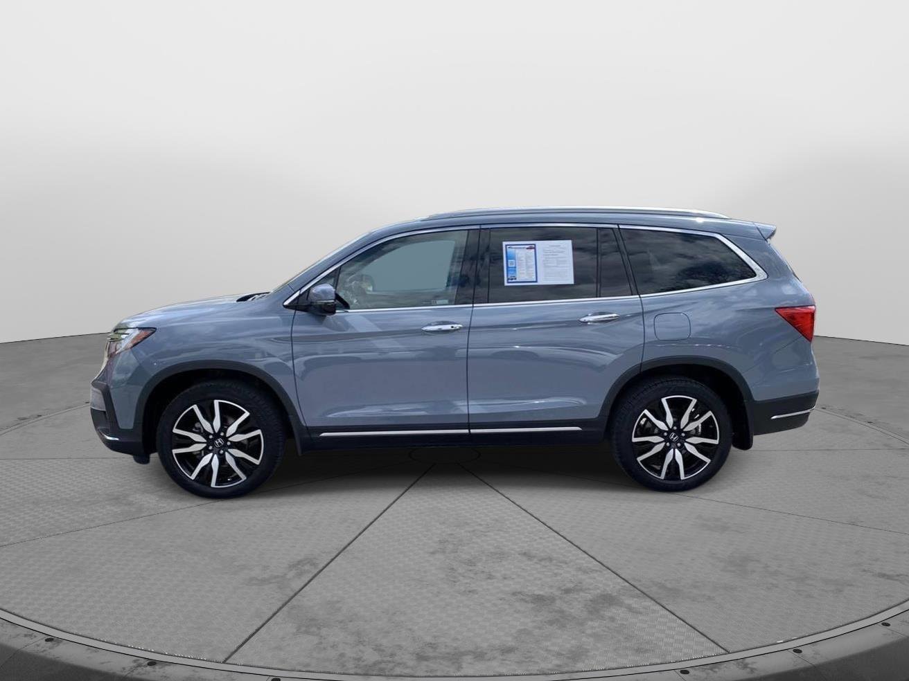 Used 2022 Honda Pilot Touring image 6