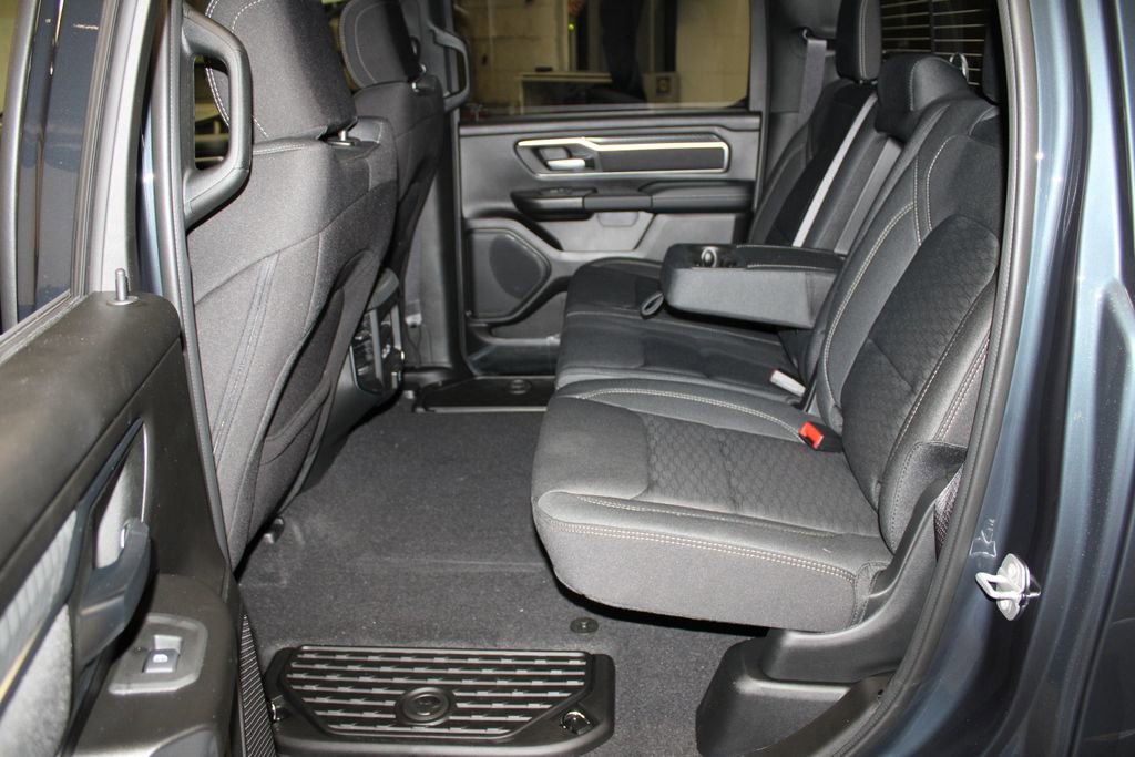 New 2026 RAM 1500 4x4 Crew Cab image 27