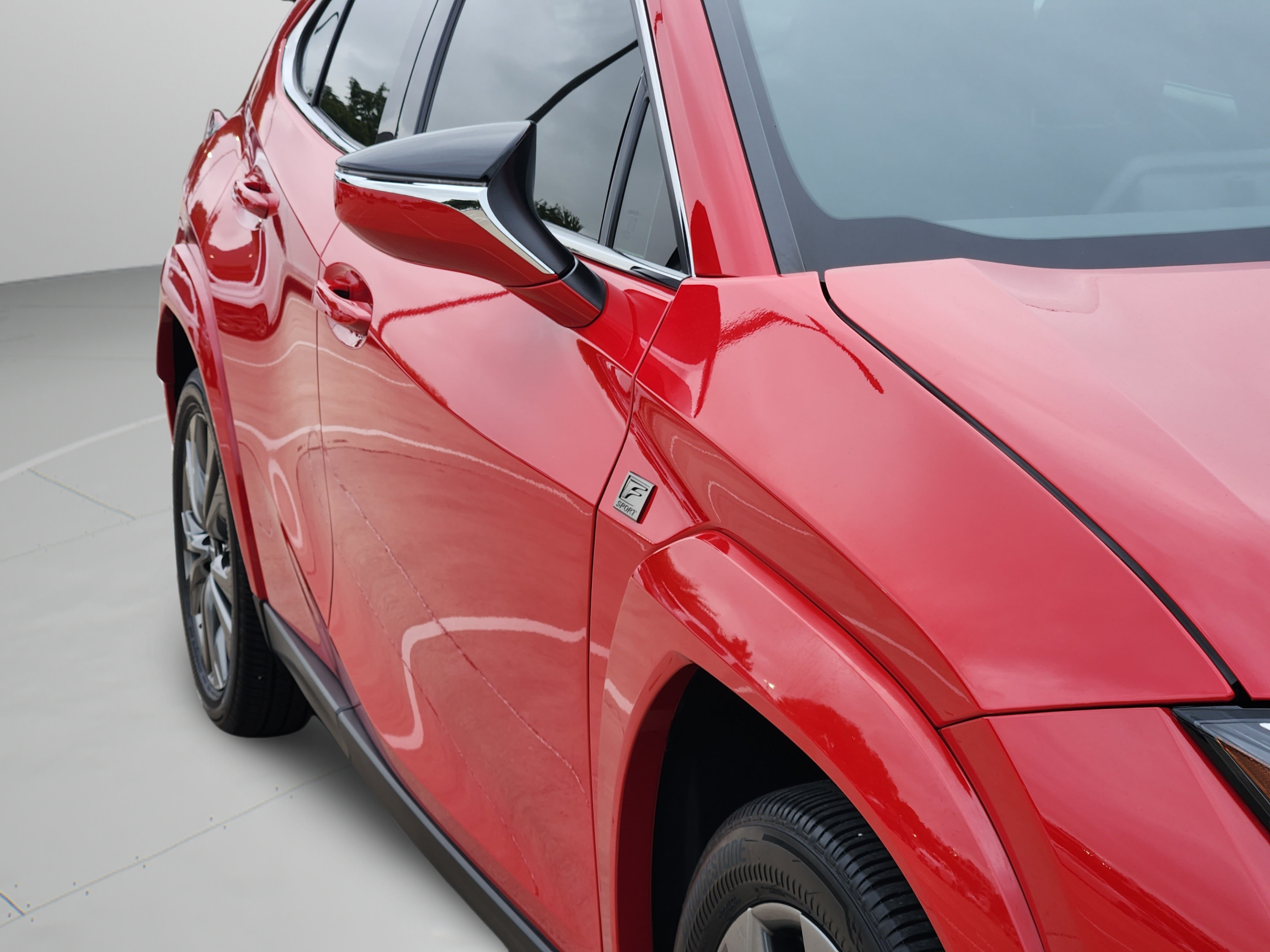 Used 2025 Lexus UX 300h FWD w/ Accessory Package (Z1) image 39