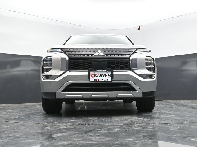 Used 2024 Mitsubishi Outlander SE FWD image 53