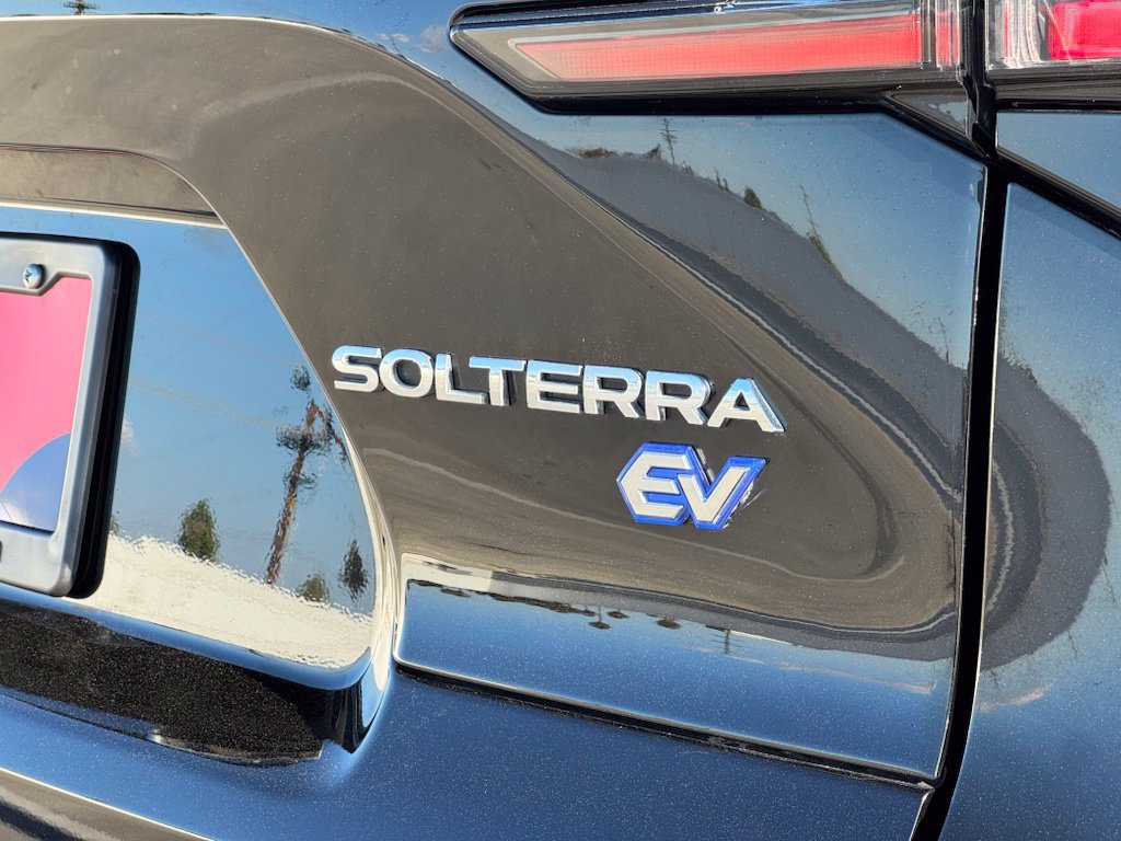 Certified 2023 Subaru Solterra AWD image 36