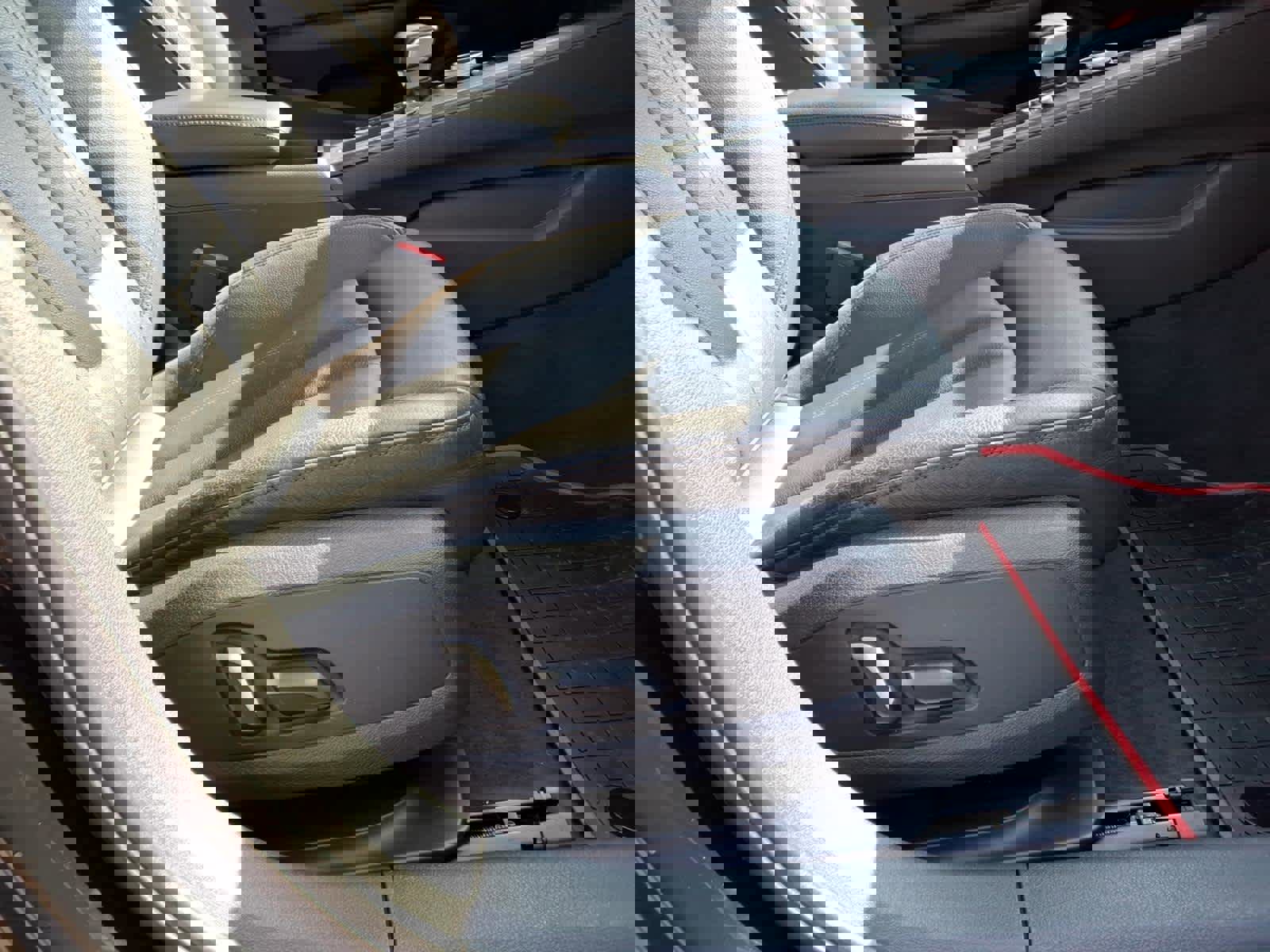 Used 2017 Audi A4 2.0T Premium w/ Convenience Package image 16