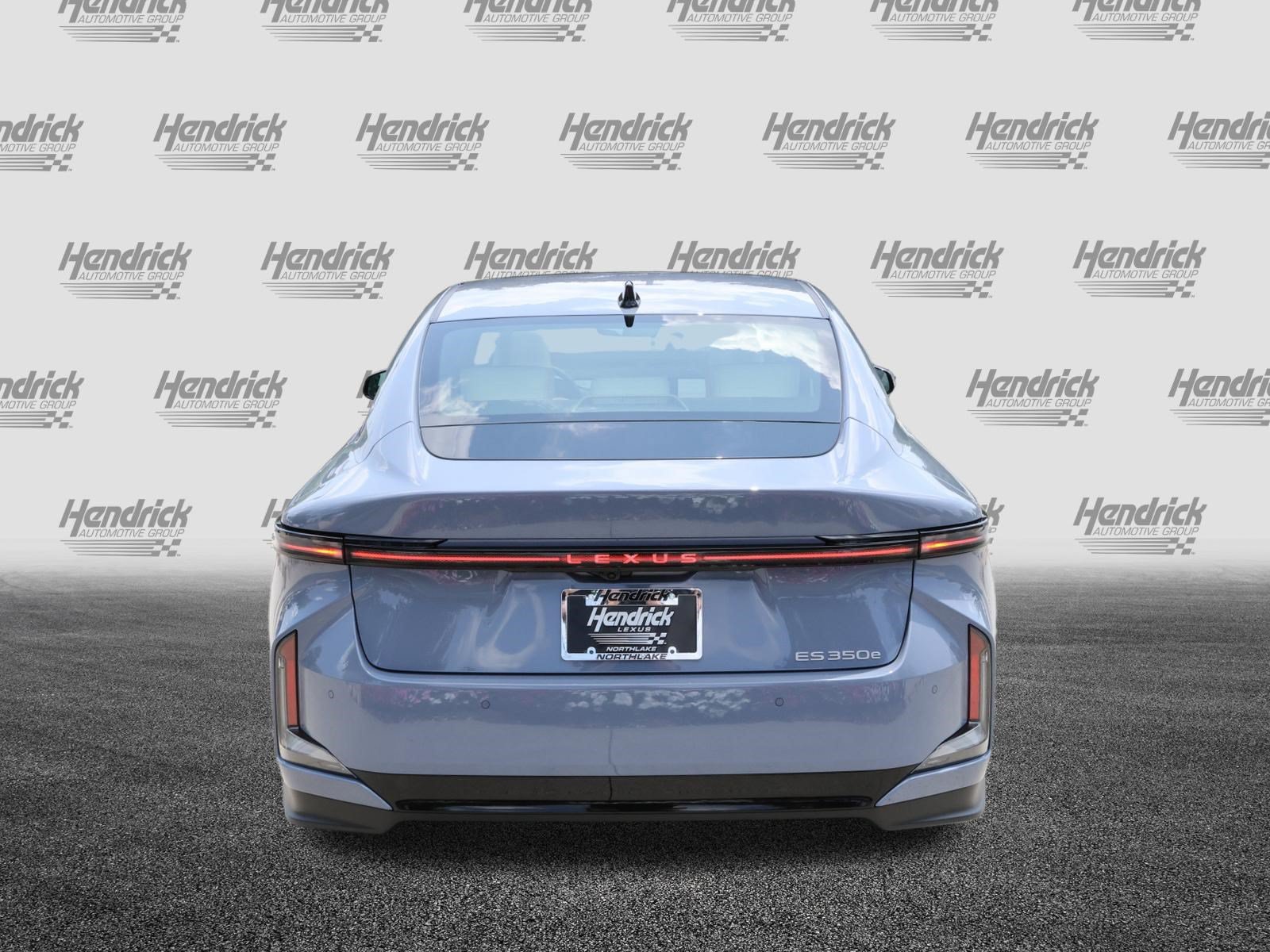 New 2026 Lexus ES 350e FWD image 8