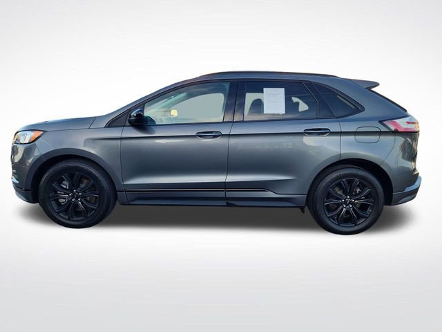 Used 2022 Ford Edge SE w/ Black Appearance Package image 2