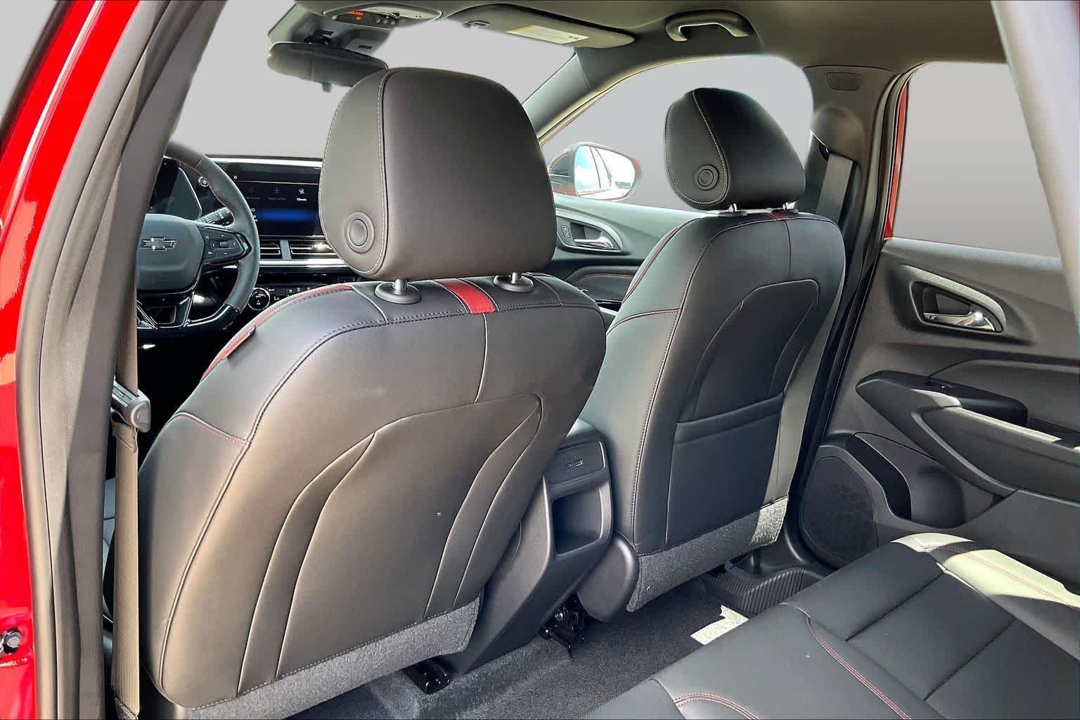 New 2026 Chevrolet Trax RS w/ Driver Confidence Package FWD image 22