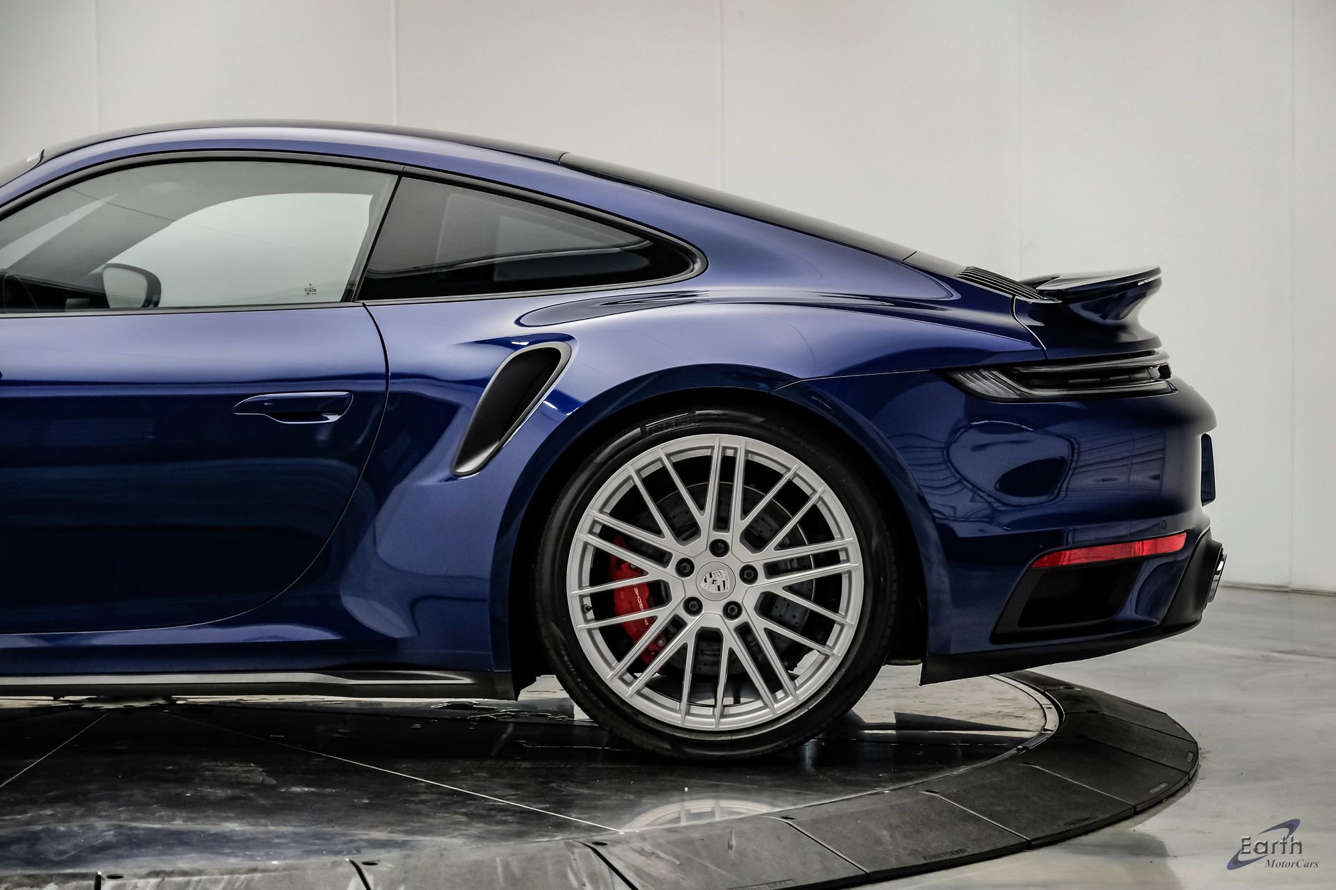 Used 2021 Porsche 911 Turbo image 11