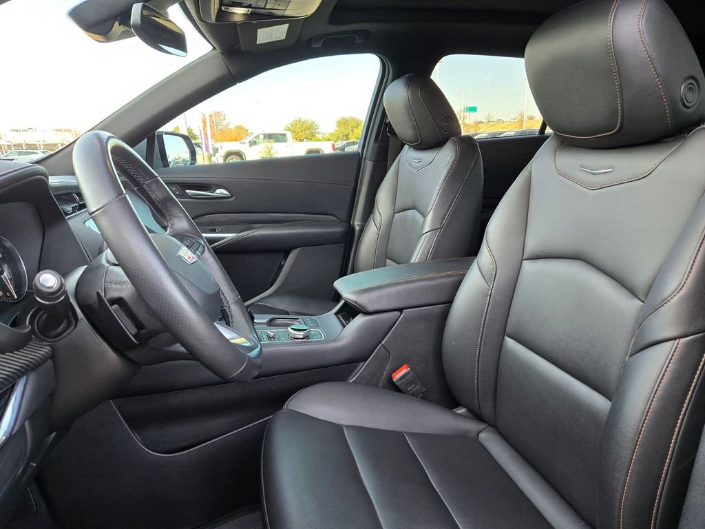 Certified 2023 Cadillac XT4 Sport w/ Cold Weather Package image 27