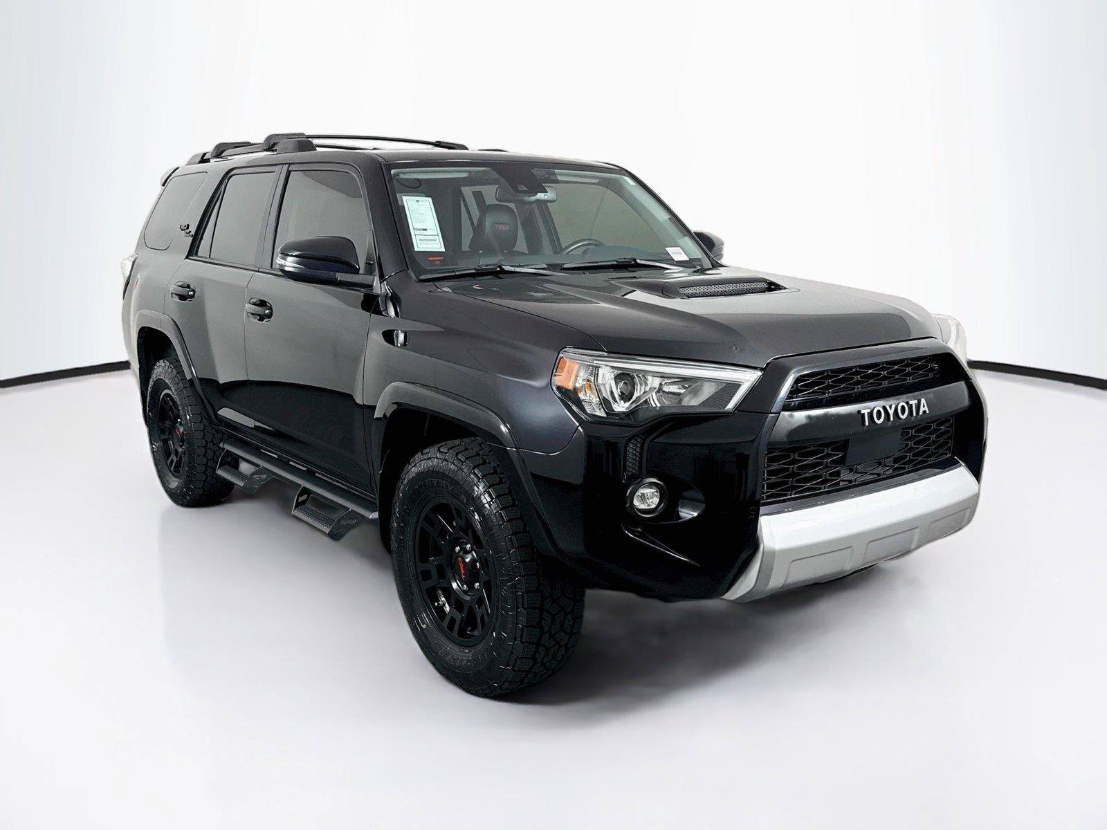 Certified 2024 Toyota 4Runner TRD Off-Road Premium w/ Moonroof Package AWD/4WD image 10