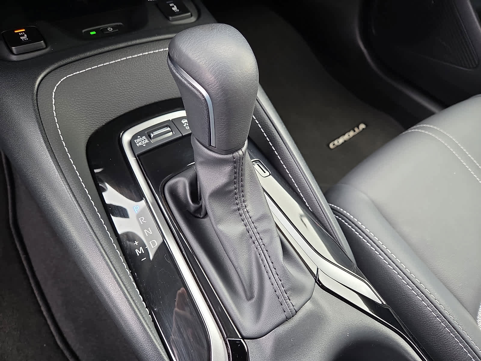 Used 2025 Toyota Corolla XSE image 16