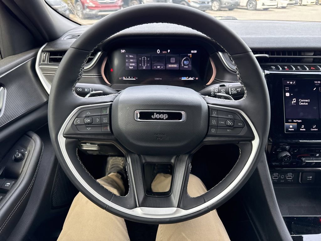 Used 2024 Jeep Grand Cherokee Altitude image 25