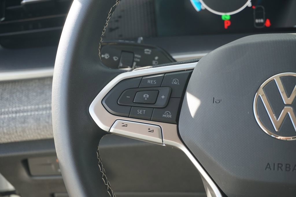 Used 2025 Volkswagen Tiguan S image 22