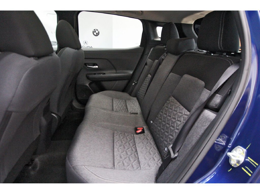 Used 2026 Nissan Kicks SV w/ SV Premium Package FWD image 11