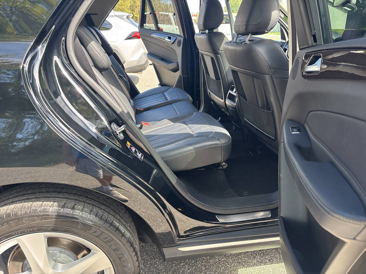 Used 2018 Mercedes-Benz GLE 350 GLE 350 4MATIC AWD 4dr SUV w/ Premium 2 Package image 25