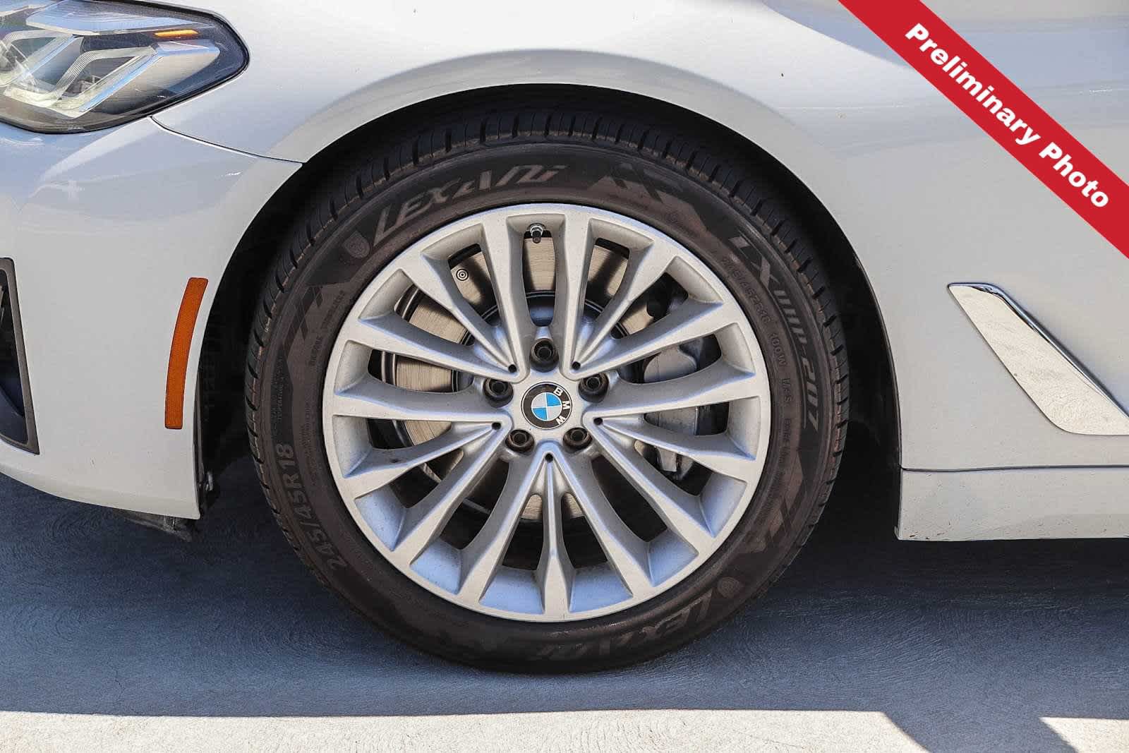 Used 2021 BMW 530i w/ Convenience Package RWD image 11