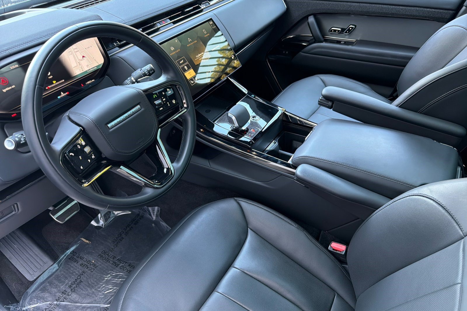 Used 2025 Land Rover Range Rover Sport Dynamic SE AWD/4WD image 4