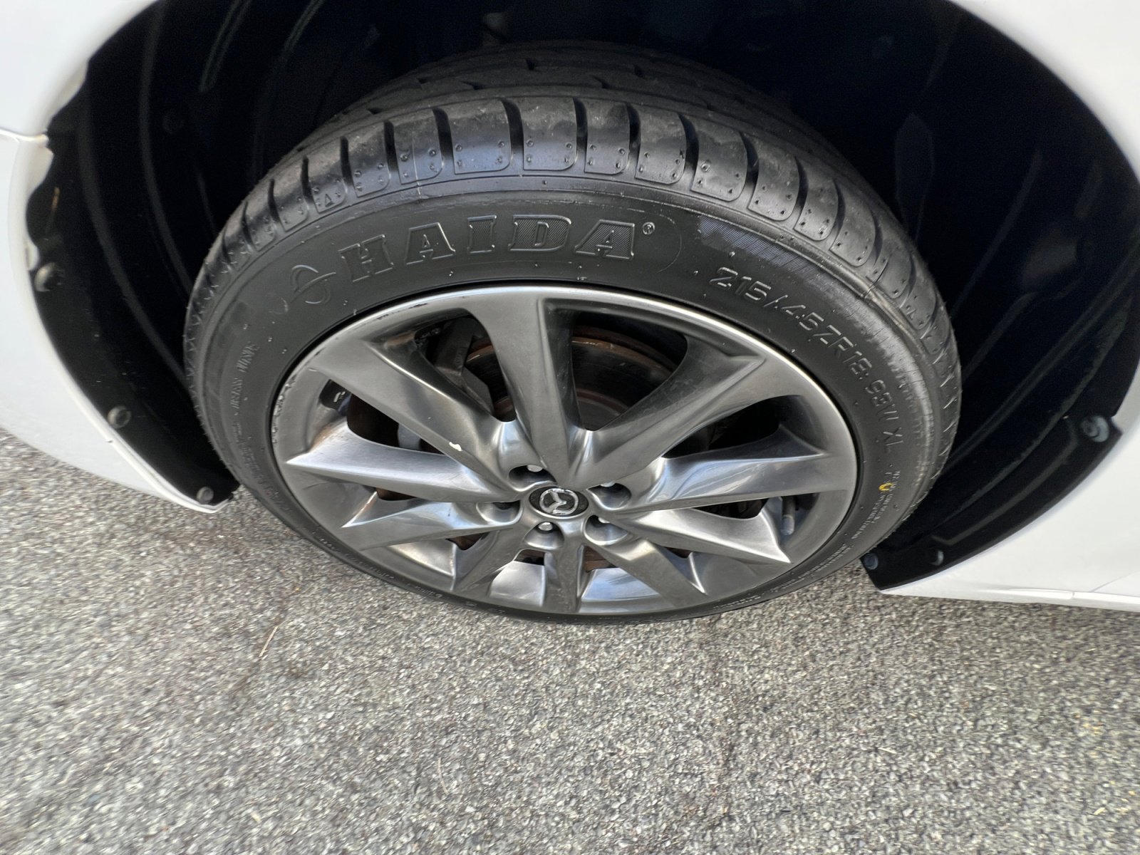 Used 2018 MAZDA MAZDA3 Touring image 28