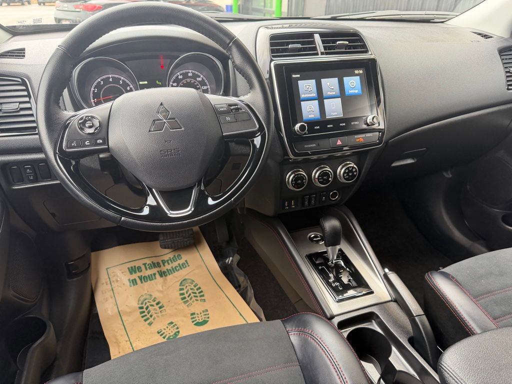 Used 2025 Mitsubishi Outlander Sport AWD image 15