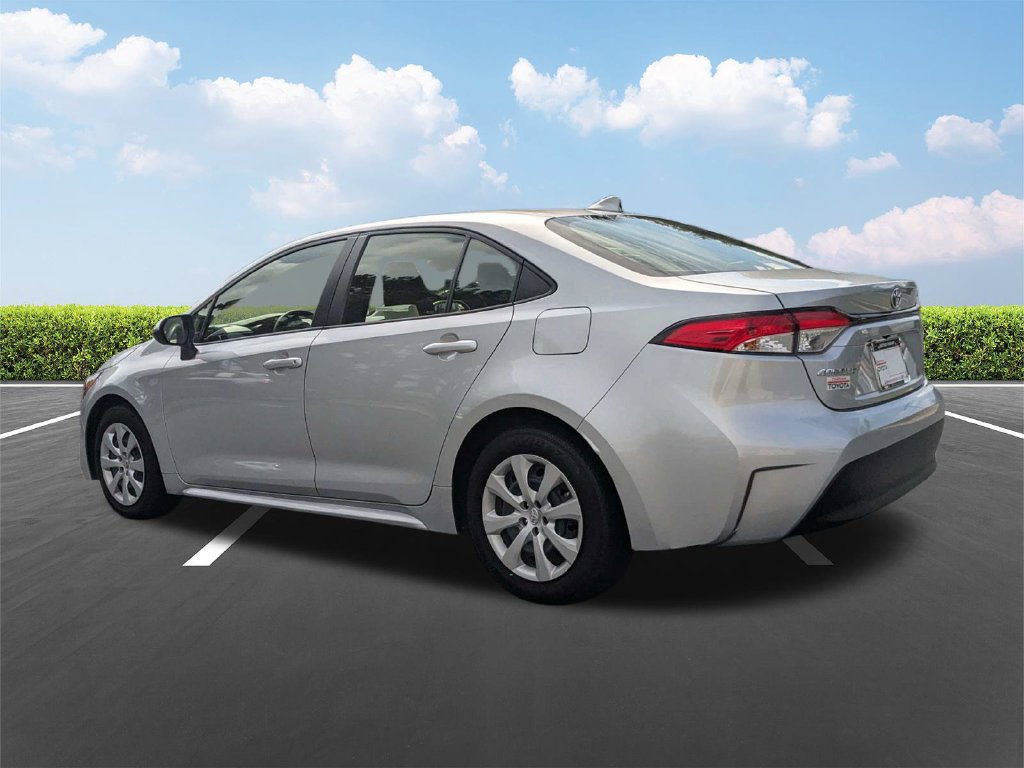 Certified 2025 Toyota Corolla LE FWD image 7