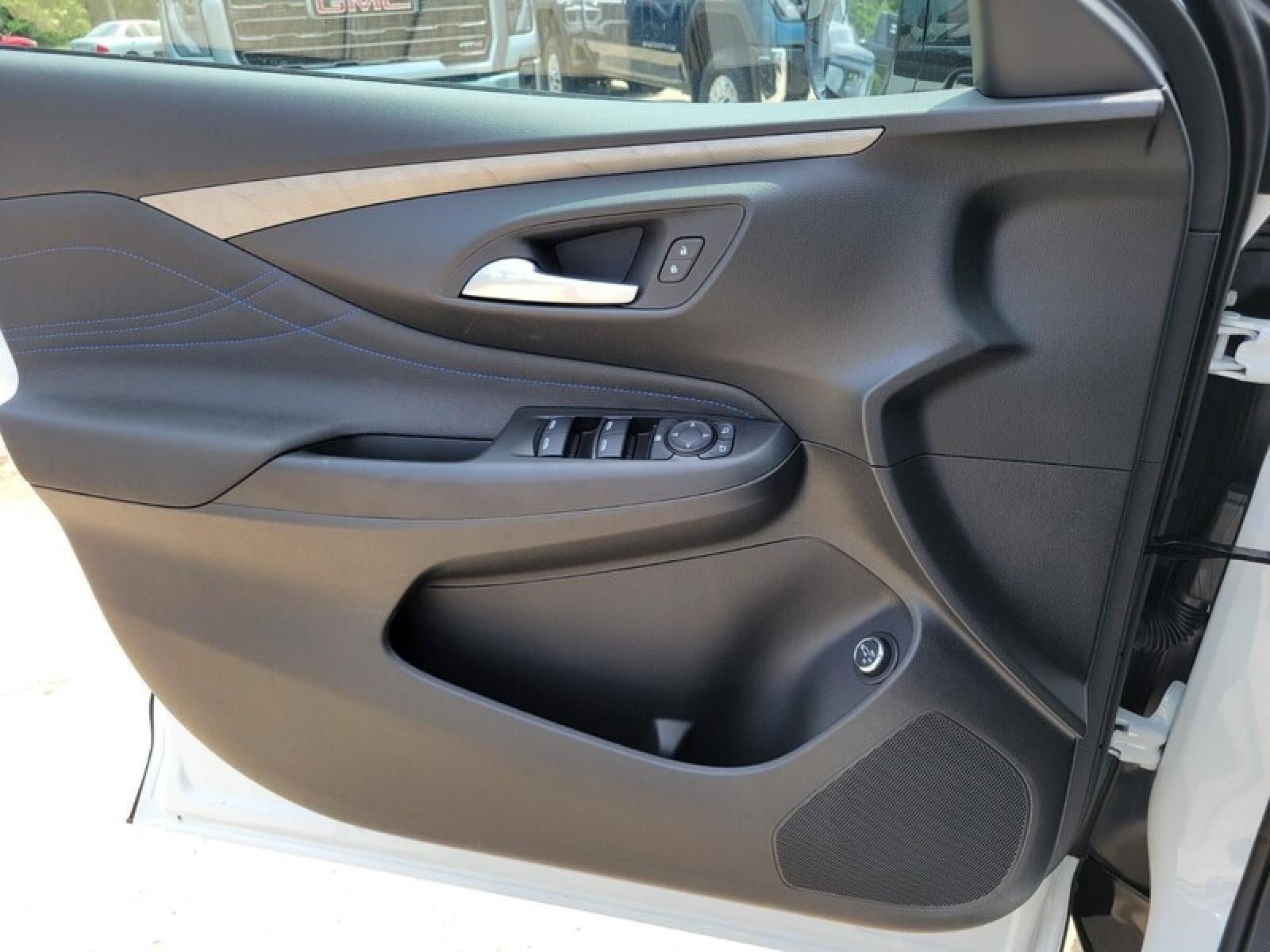New 2026 Buick Envista Sport Touring w/ Convenience I Package FWD image 19