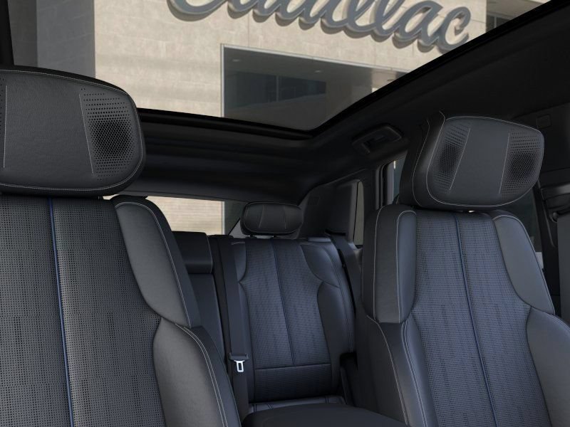 New 2026 Cadillac Lyriq V w/ Exterior Carbon Fiber Package AWD/4WD image 24