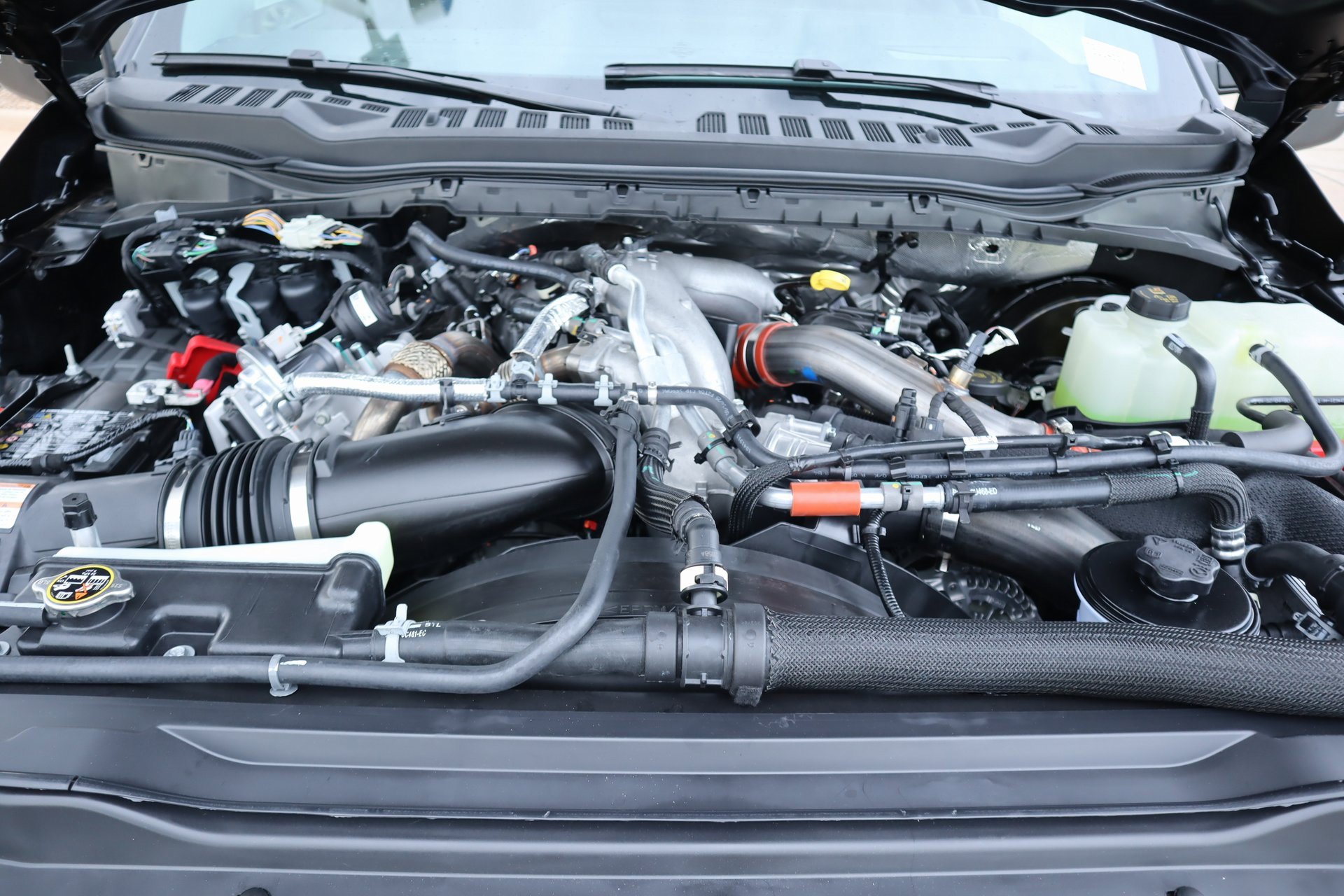 New 2026 Ford F250 Lariat w/ Black Appearance Package image 22