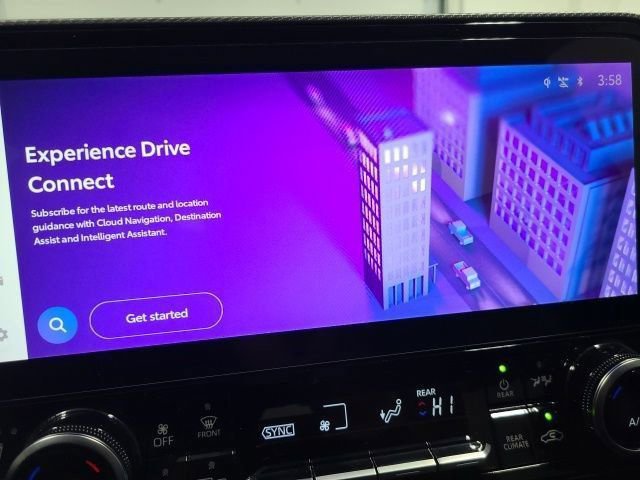 Certified 2024 Toyota Highlander Platinum FWD image 30
