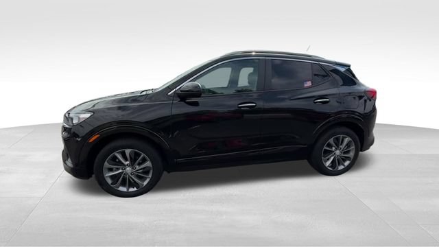 Used 2023 Buick Encore GX Select w/ Sport Touring Package AWD/4WD image 3