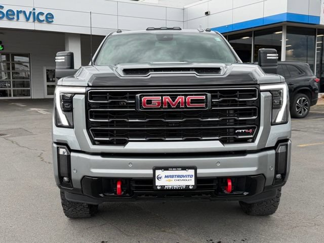 Used 2024 GMC Sierra 2500 AT4 w/ AT4 Preferred Package AWD/4WD video 3