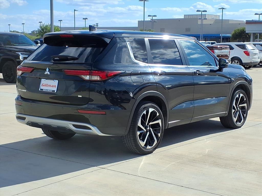 Used 2023 Mitsubishi Outlander SE image 9