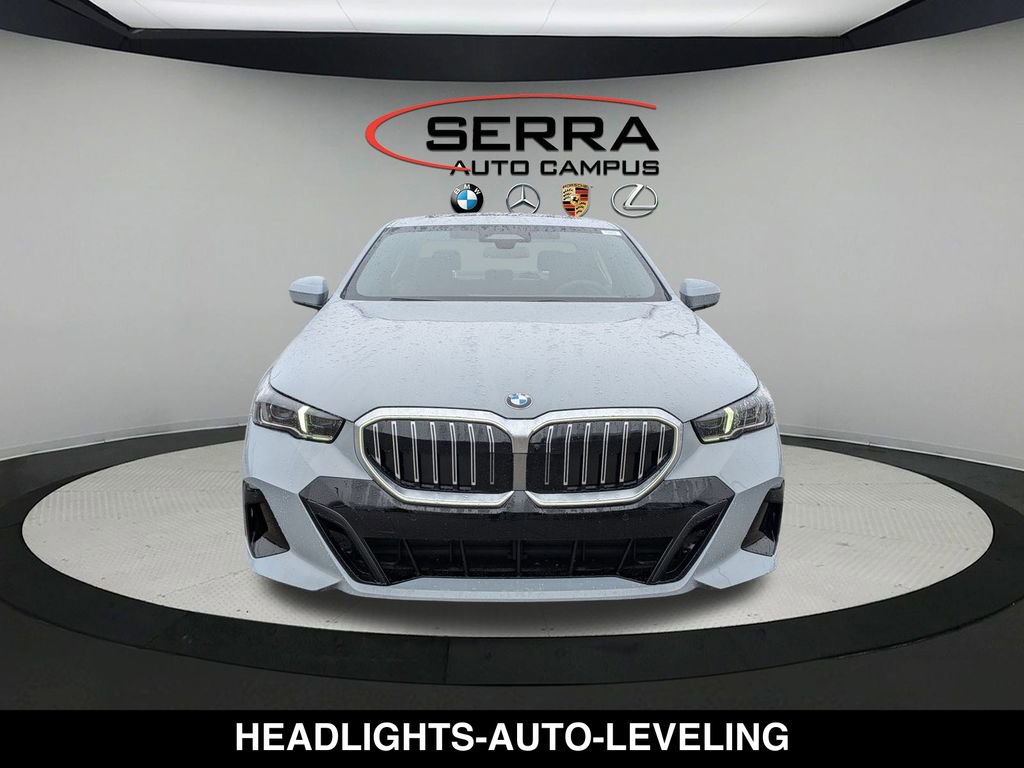 New 2026 BMW 530i xDrive w/ M Sport Package AWD/4WD image 8