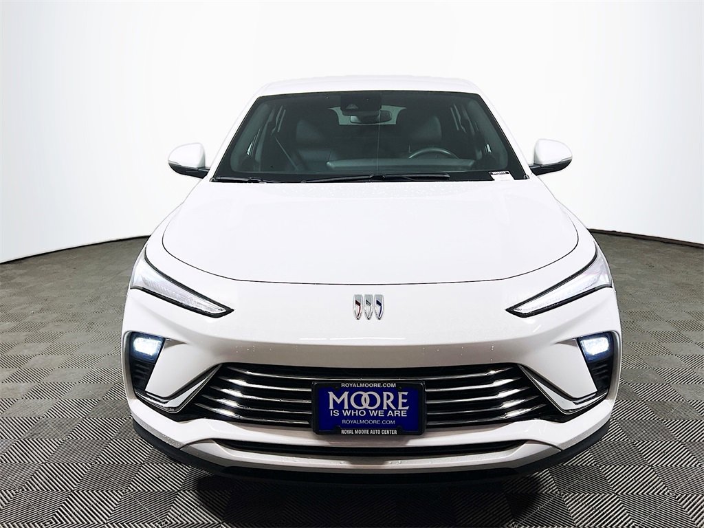 Used 2024 Buick Envista Preferred w/ Convenience II Package image 3