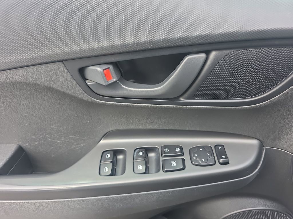 Used 2019 Hyundai Kona SEL FWD image 14