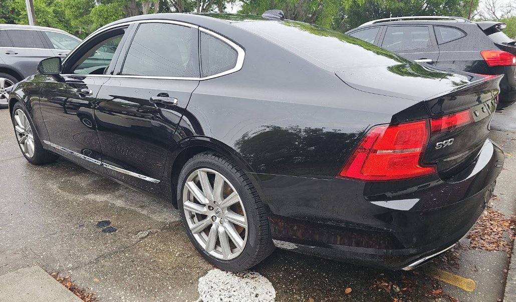 Used 2017 Volvo S90 T6 Inscription w/ Vision Package AWD/4WD image 4