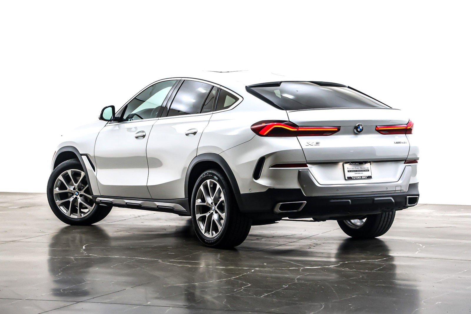 Used 2021 BMW X6 xDrive40i w/ Premium Package image 12